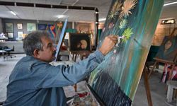 Esnaf vitrinleri sanat galerisine dönüştü