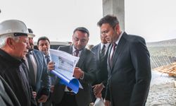 Vali Akmeşe, Çamardı’daki hastane inşaatını inceledi