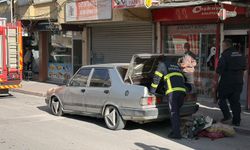 Gaz sızdıran tüplü otomobil ekipleri harekete geçirdi