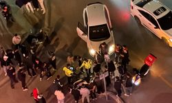 Niğde’de otomobil motosikletle çarpıştı: Biri bayıldı, biri yaralandı