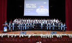 Niğde’de 135 tıp fakültesi öğrencisi beyaz önlük giydi