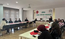 Niğde Halk Eğitimi Merkezi’nde resim sanatı kursu toplantısı yapıldı