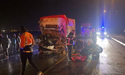 Niğde’de kamyonet TIR’a arkadan çarptı: 1 yaralı