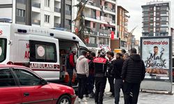 Niğde’de işçinin başına malzeme düştü