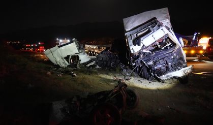 Ulukışla’da katliam gibi zincirleme kaza : 3 ölü