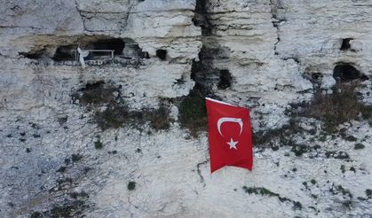 Buda Fakirin Deniz Manzaralı Mağarası