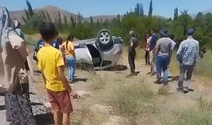 Otomobil takla attı: 1 ölü 2 yaralı