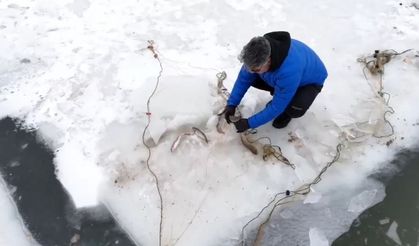 Donan gölette bakın nasıl balık avladılar
