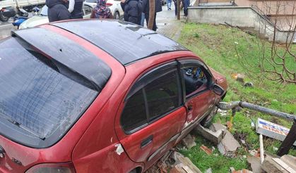 Yoldan çıktı, doğal gaz kutusuna çarptı