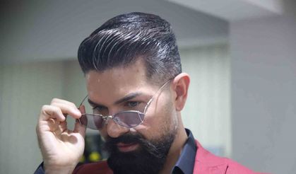 Ünlü sanatçının altın gözlüğüne değer biçilemiyor