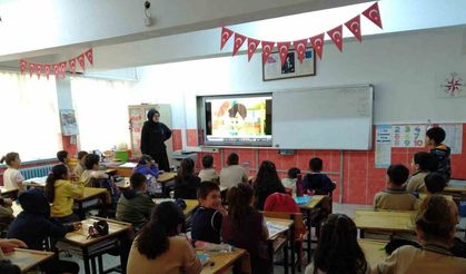 Yeşilay’dan 700 öğrenciye eğitim