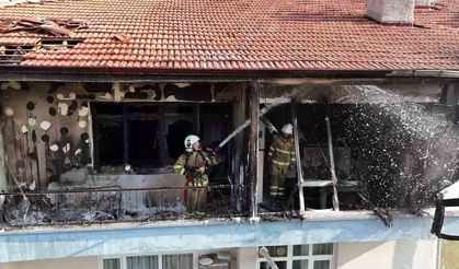 Apartman dairesinde çıkan yangında tüp patladı: 1 yaralı