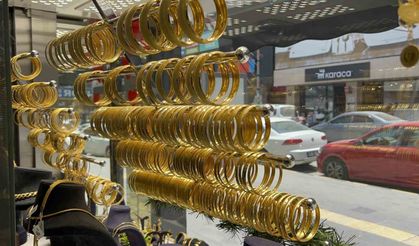 Altın fiyatlarında gerileme devam ediyor