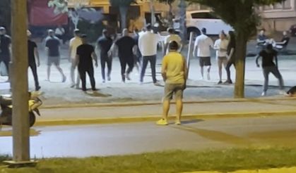 Tekmeli yumruklu kavga kamerada