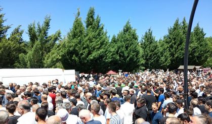 Gölde boğulan genç, gözyaşlarıyla son yolculuğuna uğurlandı