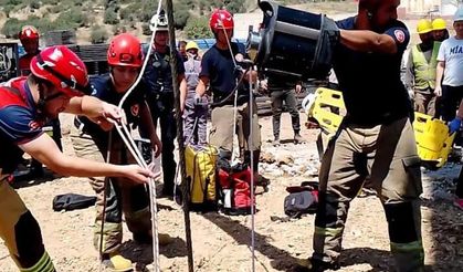 Kuyuya düşen kişiyi itfaiye ekipleri kurtardı