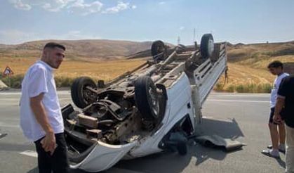 Takla atan pikap sürücü yaralandı