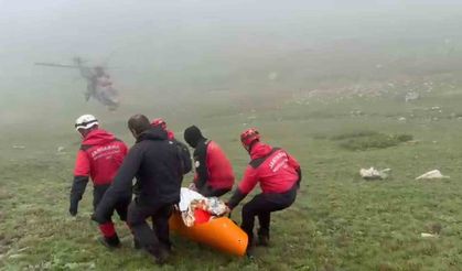 Pilotun cenazesi bölgeden helikopterle alındı