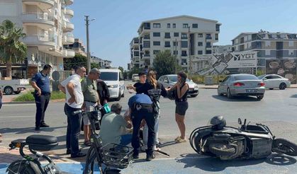 Yaralıya yoldan geçen doktor müdahale etti