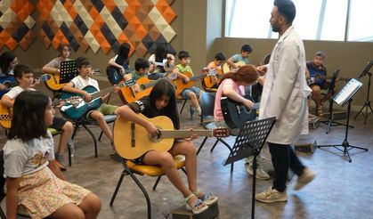 Çocuklar yaz tatilini verimli geçiriyor