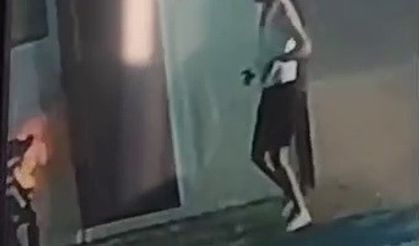 Park halindeki motosiklet alev aldı