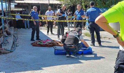 Süt toplama kamyonunun altında kalan çocuk hayatını kaybetti