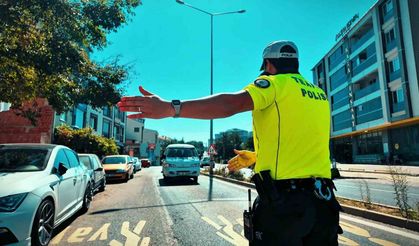 Huzur uygulamasında 10 kişi yakalandı