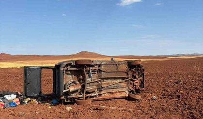 Hafif ticari araç devrildi, 1 kişi ağır yaralandı