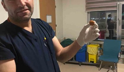 Yuttuğu ceviz yemek borusundan çıkarıldı