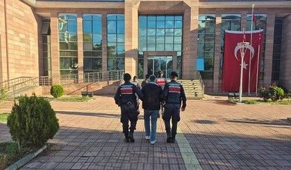 Ev eşyası taşır gibi uy*uşturucu taşıdılar