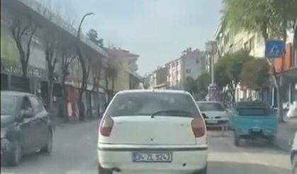 Araçtan sokağa broşür fırlatan kişi, ceza yedi