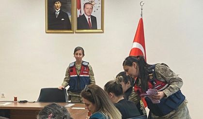 Kadın güvenlik güçlerinden KADES tanıtımı