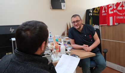 Hastaneden randevu alamayınca doktora taşlama şiir yazdı