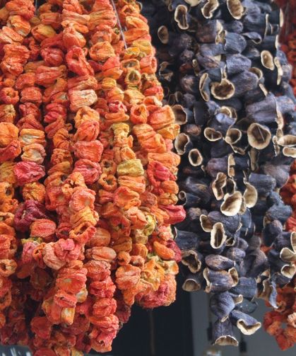 Niğde’de kışlık kurutmalıklar tezgâhta yerini aldı