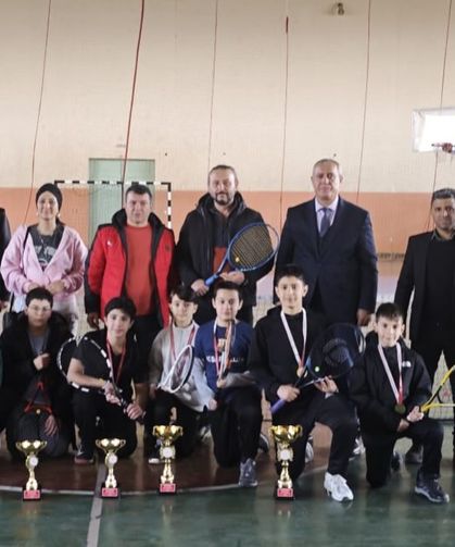 Niğde’de Okul Sporları Tenis İl Birinciliği tamamlandı