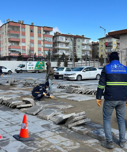 Niğde Valiliği ve Kültür Merkezi otoparkı bakımda