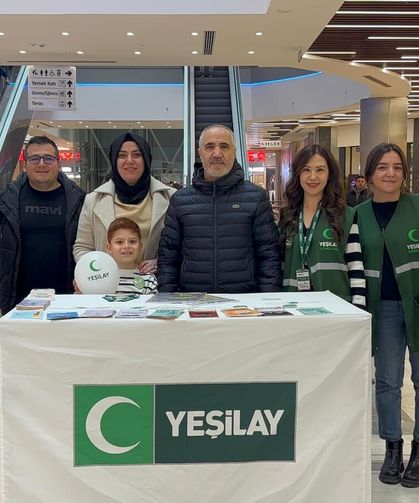 Yeşilay Haftası’nda Niğde’de farkındalık standı açıldı