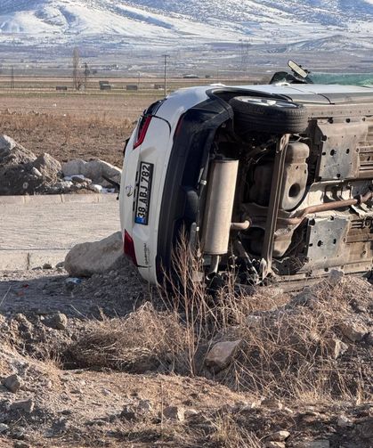 Niğde-Kayseri Karayolu’nda kaza: 2 Yaralı