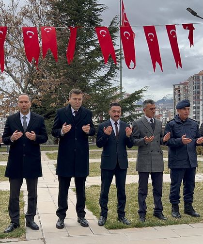 Niğde’de arefe günü şehitlik ziyareti