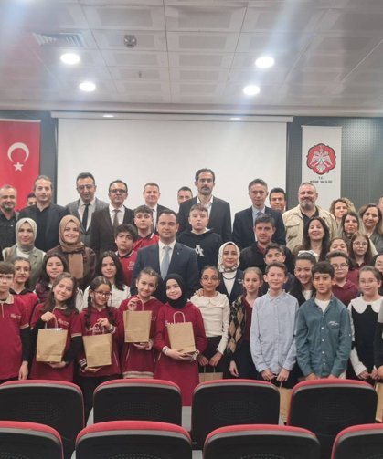 Niğde’de TÜBİTAK başarısı: Öğrenciler Vali Akmeşe ile buluştu