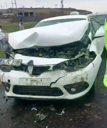 Cenaze konvoyunda kaza: 4 yaralı