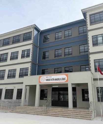 Bir lise öğrencisi silahla yakalandı