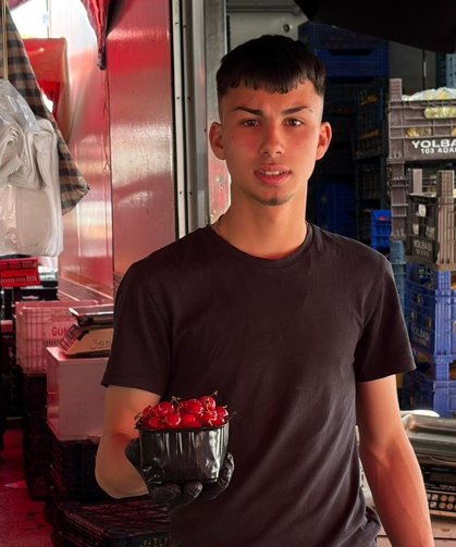 Pazarın fiyat şampiyonu kiraz oldu