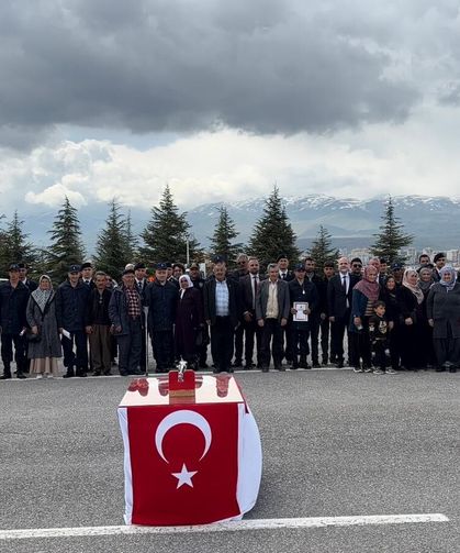 Engel tanımayan yemin: Niğde’de temsili askerlik töreni düzenlendi