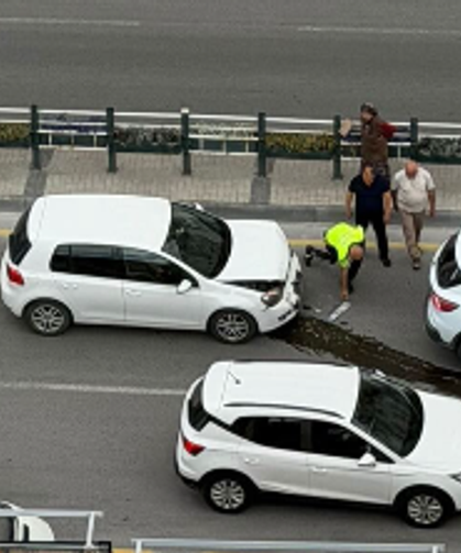 Niğde’de iki araç çarpıştı