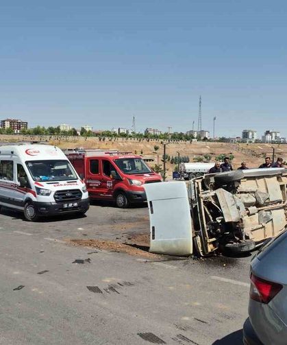 Otomobil refüje çarparak takla attı: 1 yaralı