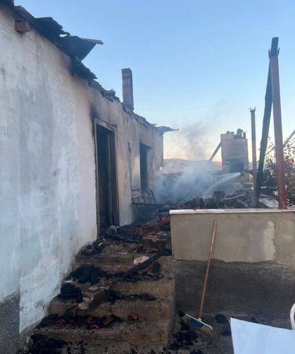 Niğde’de köyde çıkan yangın söndürüldü