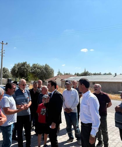 Kaymakam Kalkan, köylerde vatandaşla buluştu