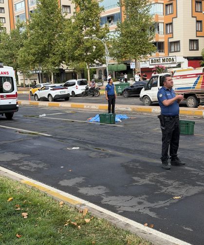 Yolun karşısına geçmeye çalışırken hayatını kaybetti