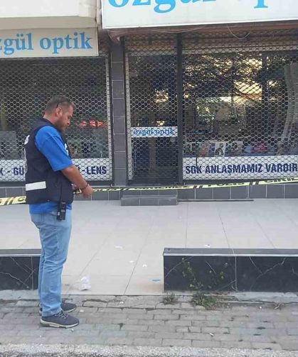 Dördüncü kattan düşen kadın hayatını kaybetti